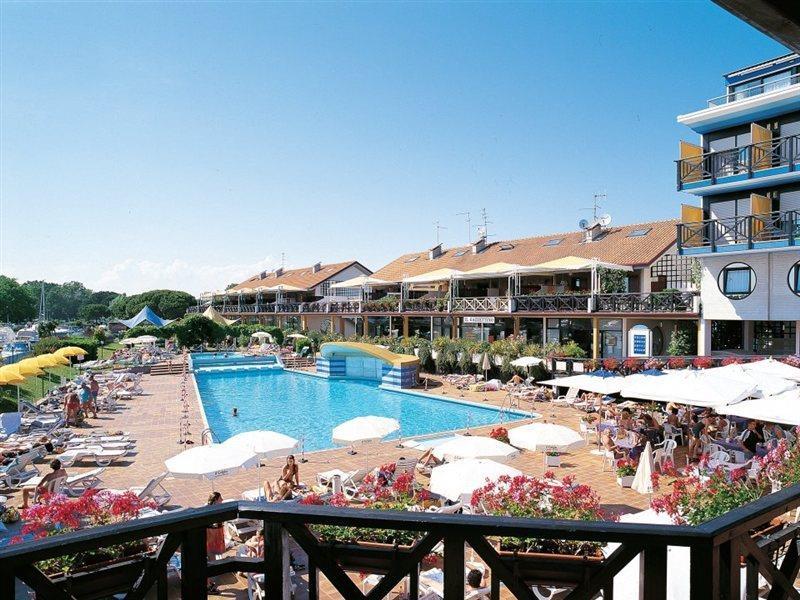 Hotel Marina Uno Lignano Sabbiadoro Extérieur photo