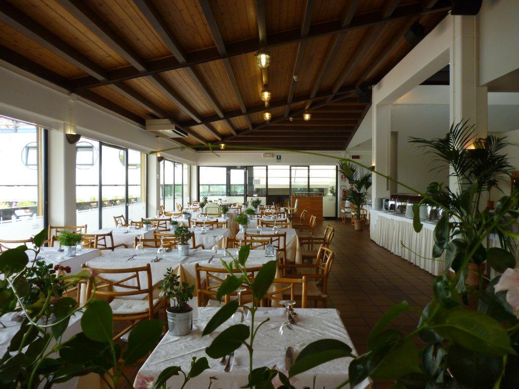 Hotel Marina Uno Lignano Sabbiadoro Extérieur photo